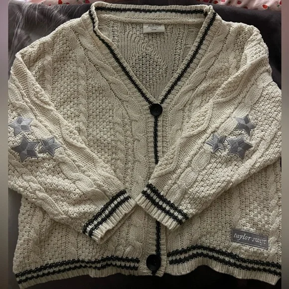 Taylor Swift Folklore re-release cardigan - Picture 1 of 6
